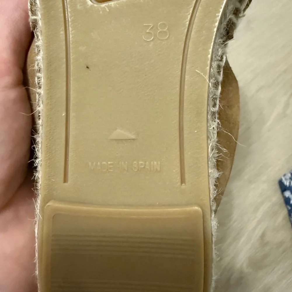 Maypol tan suede